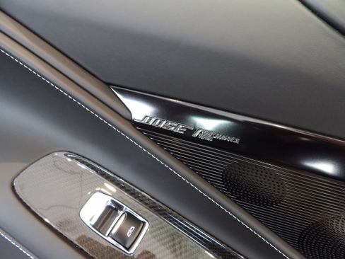 Used 2024 Chevrolet Corvette Stingray Premium Conv w/ Z51 Performance Package image 19