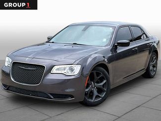 Used 2020 Chrysler 300 Touring w/ Sport Appearance Package RWD video 1