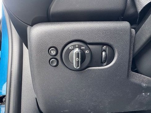 Certified 2024 MINI Cooper 2-Door Hardtop FWD image 15