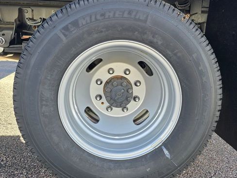 New 2025 Ford F350 XL w/ XL Chrome Package image 23