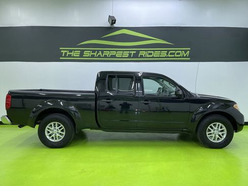 Used 2017 Nissan Frontier SV image 11