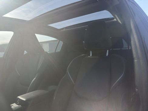 Used 2024 Toyota Prius XLE AWD/4WD image 9
