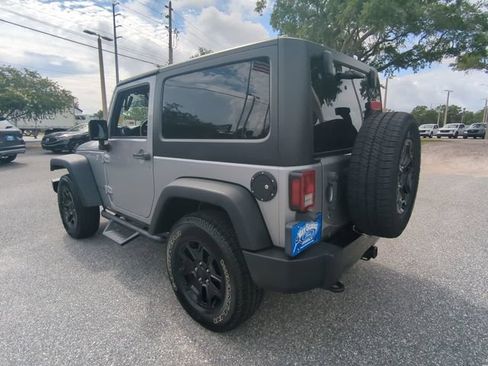 Used 2018 Jeep Wrangler Sport AWD/4WD image 7