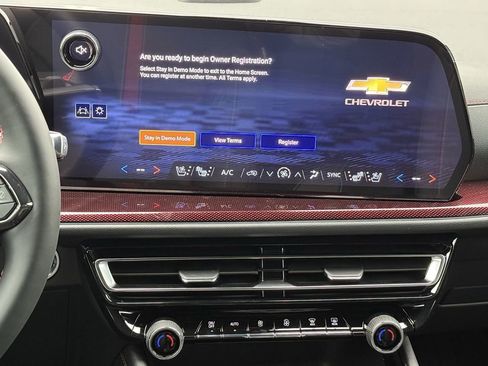 New 2026 Chevrolet Traverse RS image 15