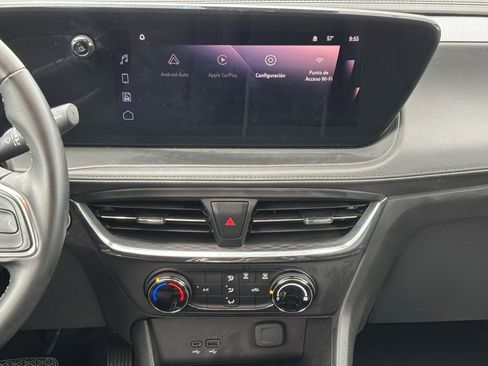 Used 2025 Buick Encore GX Preferred FWD image 17