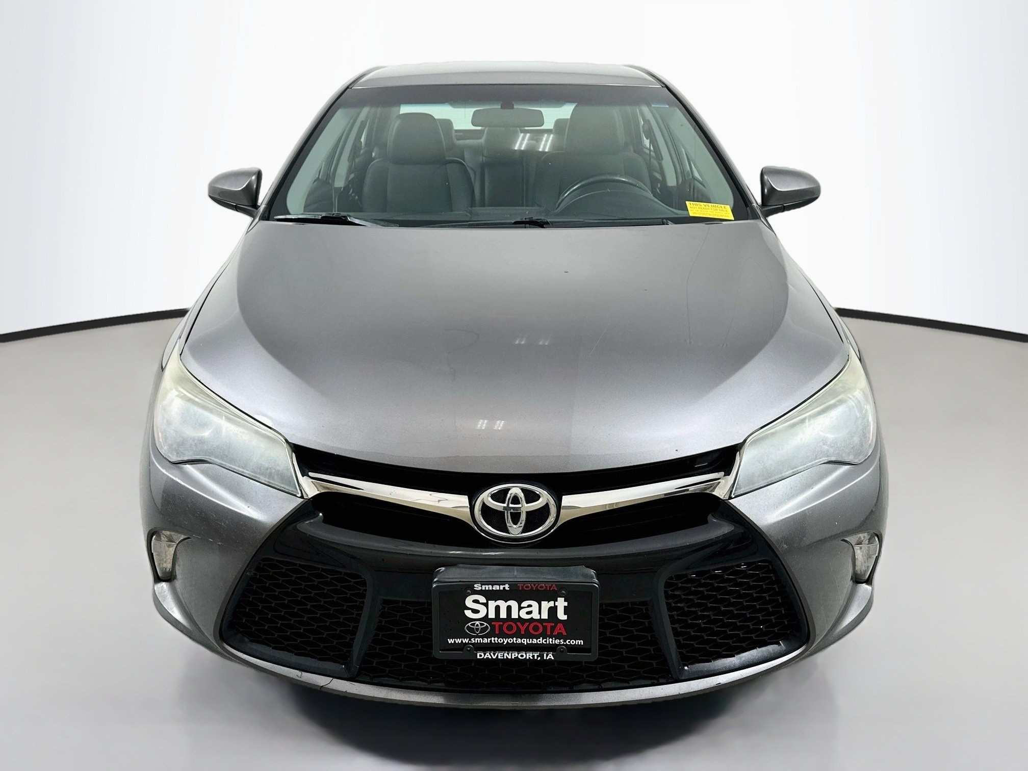 Used 2017 Toyota Camry SE FWD image 2