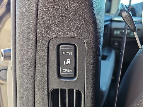 Used 2023 Honda Odyssey Touring image 16