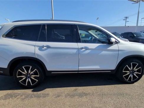 Used 2020 Honda Pilot Touring image 9