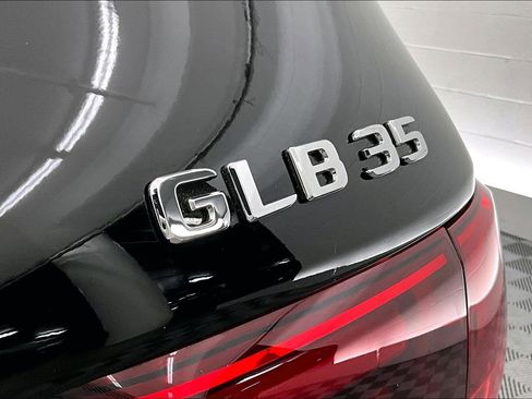 Used 2026 Mercedes-Benz GLB 35 AMG 4MATIC image 31