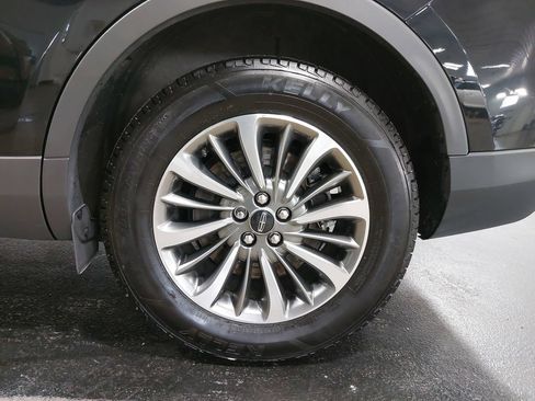 Used 2022 Lincoln Nautilus Reserve AWD/4WD image 35