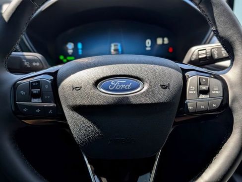 Used 2026 Ford Escape SE w/ PHEV Premium Package FWD image 29