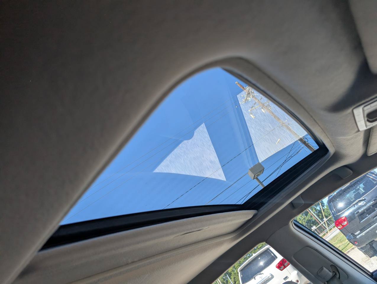 Used 2011 Toyota Avalon FWD image 22