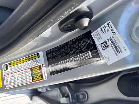 Used 2022 Toyota Camry SE FWD image 28