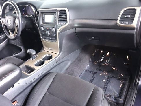 Used 2015 Jeep Grand Cherokee Laredo w/ Quick Order Package 23E AWD/4WD image 38