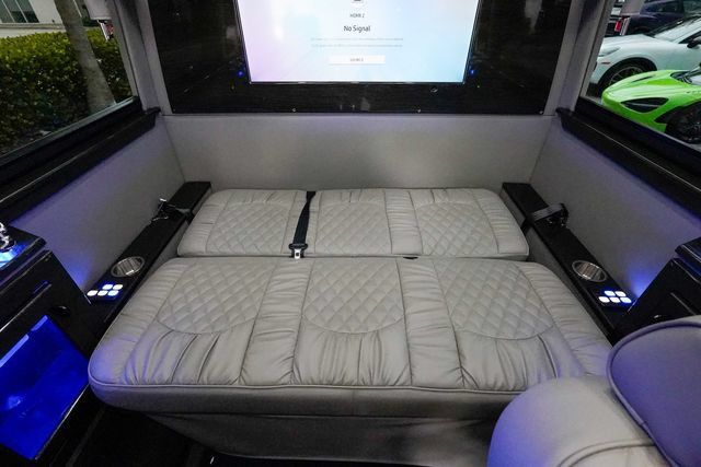 Used 2018 Mercedes-Benz Sprinter 3500 image 76