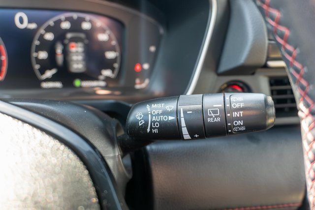Used 2025 Honda Pilot Black Edition image 28