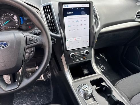 New 2024 Ford Edge SE image 25