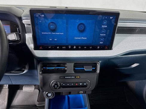 Used 2025 Ford Maverick XLT w/ XLT Luxury Package AWD/4WD image 12