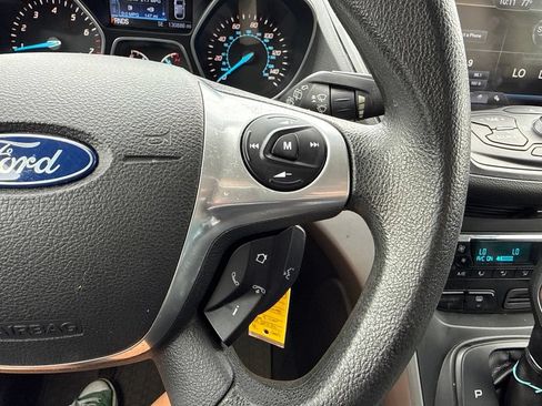 Used 2014 Ford Escape SE w/ Equipment Group 201A AWD/4WD image 16