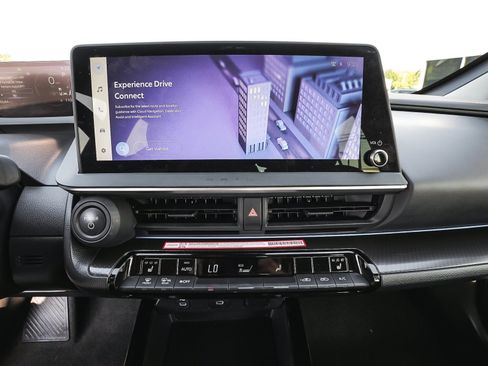Used 2025 Toyota Prius AWD image 23