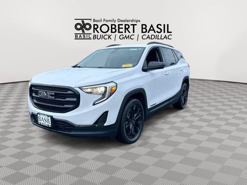 Used 2021 GMC Terrain SLE w/ Driver Convenience Package AWD/4WD image 4