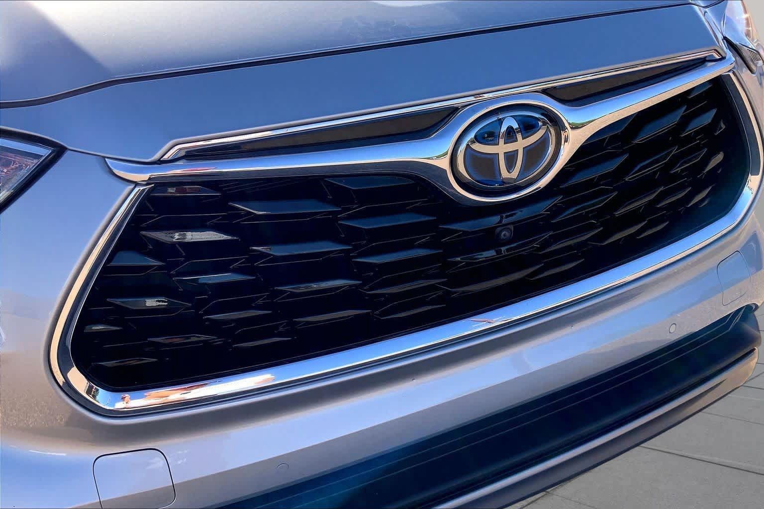 Used 2020 Toyota Highlander Platinum AWD/4WD image 76