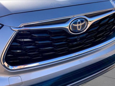Used 2020 Toyota Highlander Platinum AWD/4WD image 76