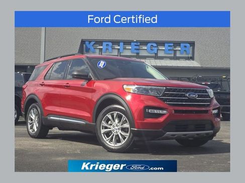 Certified 2020 Ford Explorer XLT w/ Equipment Group 202A AWD/4WD image 1