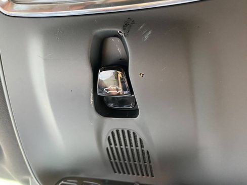 Used 2018 Volvo XC90 T6 Momentum w/ Convenience Package AWD/4WD image 40