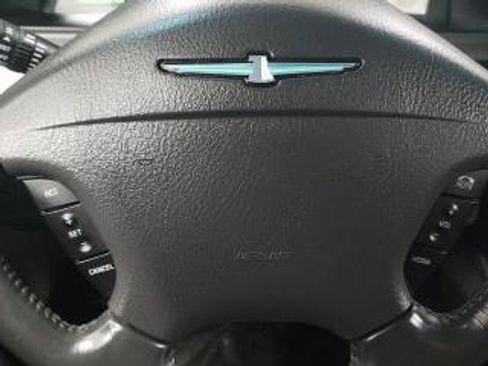 Used 2002 Ford Thunderbird image 24