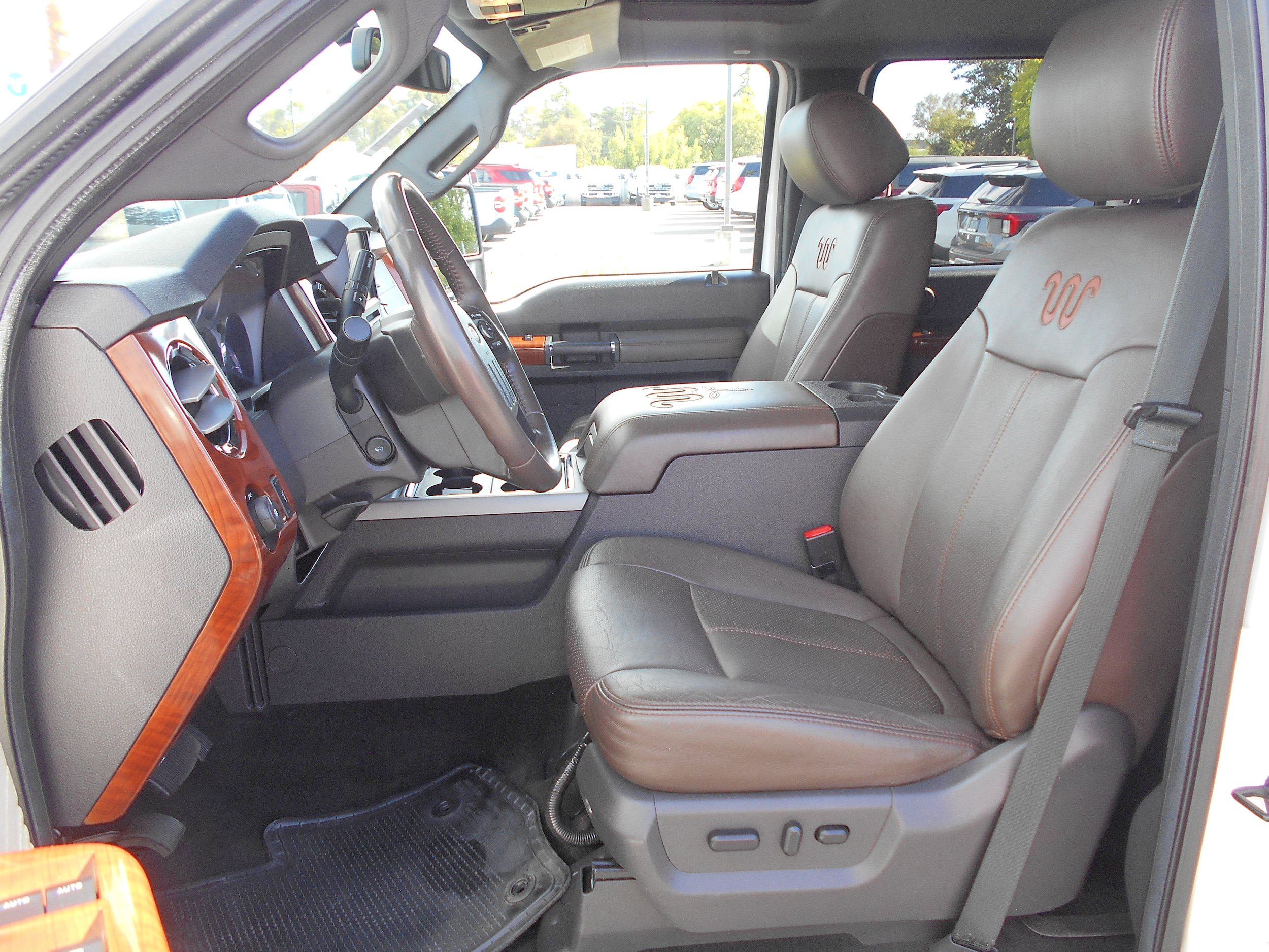 Used 2016 Ford F350 King Ranch AWD/4WD image 3