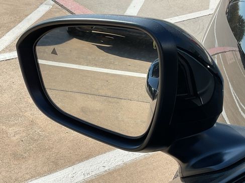 New 2026 Nissan Kicks SV image 10