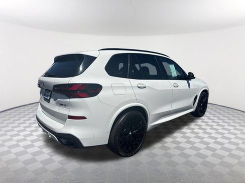 Used 2024 BMW X5 sDrive40i w/ M Sport Package RWD image 4