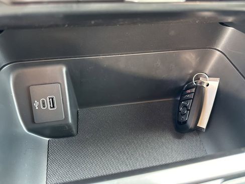 New 2025 Ford F150 XLT w/ Equipment Group 302A MID image 31