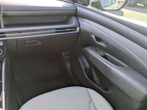 Used 2025 Hyundai Santa Cruz SEL FWD image 17