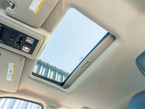 Used 2015 RAM 3500 Laramie w/ Cold Weather Group image 21