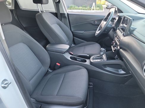 Used 2023 Hyundai Kona SEL image 21