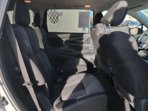 Used 2024 Subaru Ascent Premium w/ Convenience Package image 16
