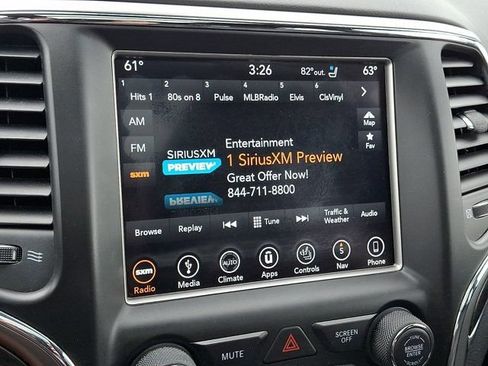 Used 2018 Jeep Grand Cherokee Overland AWD/4WD image 23