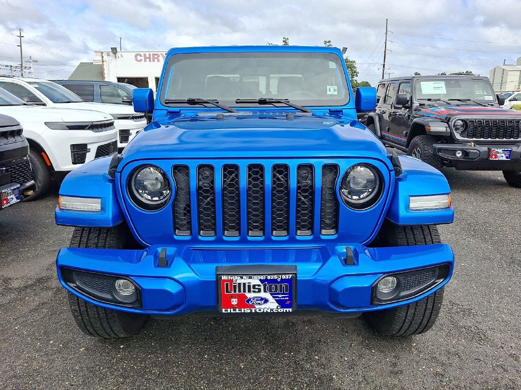 Used 2023 Jeep Gladiator Overland AWD/4WD image 2