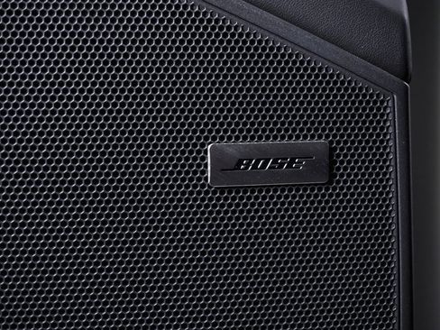 New 2025 Porsche Cayenne Turbo image 27