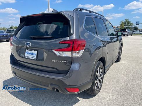 Used 2023 Subaru Forester Limited AWD/4WD image 7
