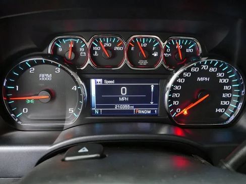 Used 2016 Chevrolet Silverado 2500 LT w/ LT Fleet Convenience Package AWD/4WD image 22
