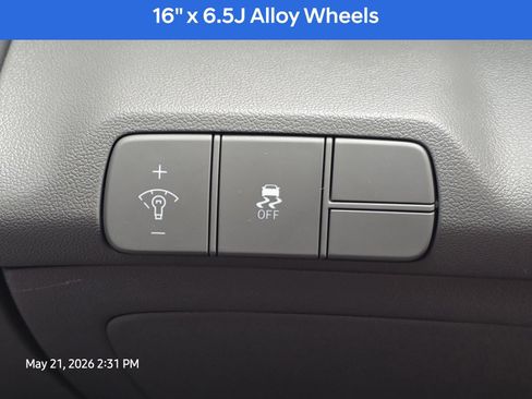 Certified 2024 Hyundai Elantra SEL FWD image 30