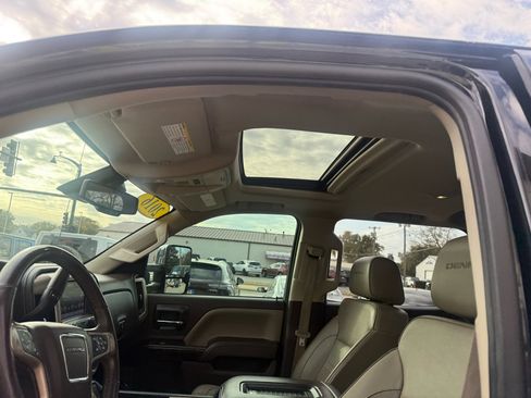 Used 2016 GMC Sierra 3500 Denali w/ Duramax Plus Package image 11