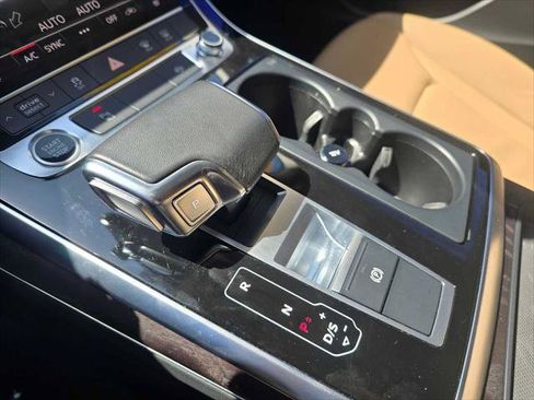 Used 2023 Audi Q8 Premium w/ Convenience Package AWD/4WD image 31