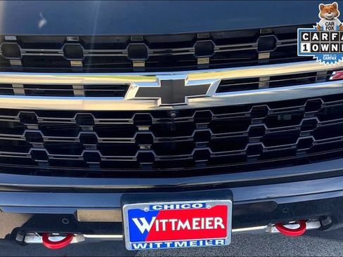 Used 2022 Chevrolet Tahoe Z71 w/ Luxury Package AWD/4WD image 31