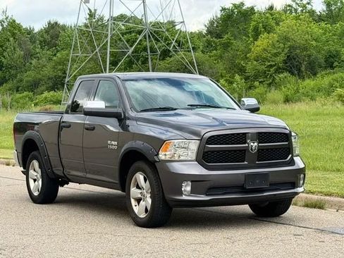 Used 2015 RAM 1500 Express AWD/4WD image 2