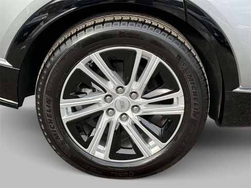 Used 2024 Cadillac Lyriq Tech image 13