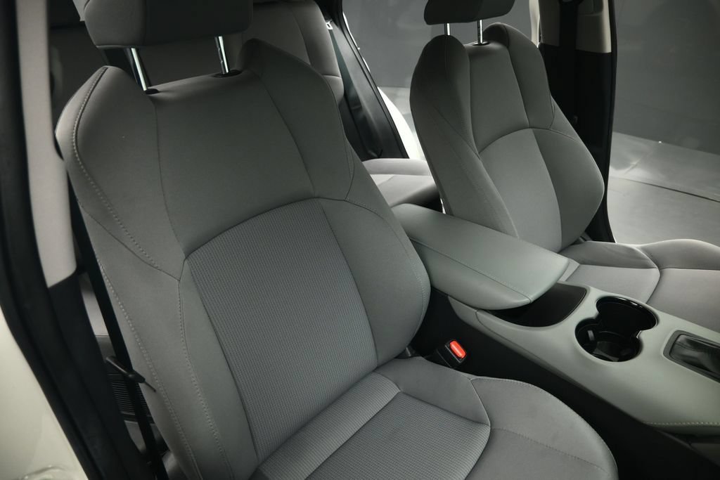 Used 2022 Toyota Venza LE AWD/4WD image 56